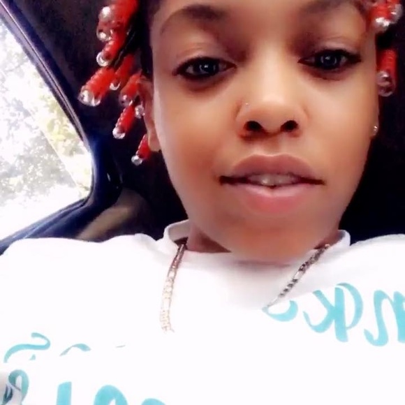 Meet your Posher, Nolaa - Picture 1 of 1